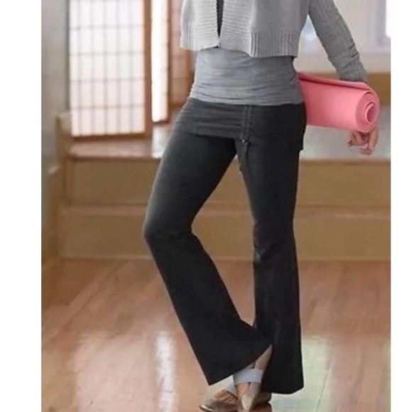 Athleta OC Flow To Fro Skirt Flare Pants NWT Sz XS - Picture 3 of 10